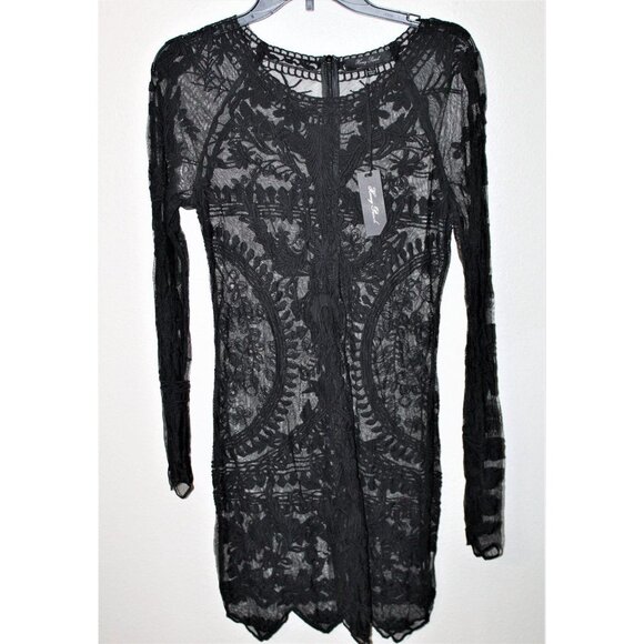 HONEY PUNCH Dresses & Skirts - HONEY PUNCH BLACK LACE/sheer long sleeves scoop neck‎ MINI dress LARGE